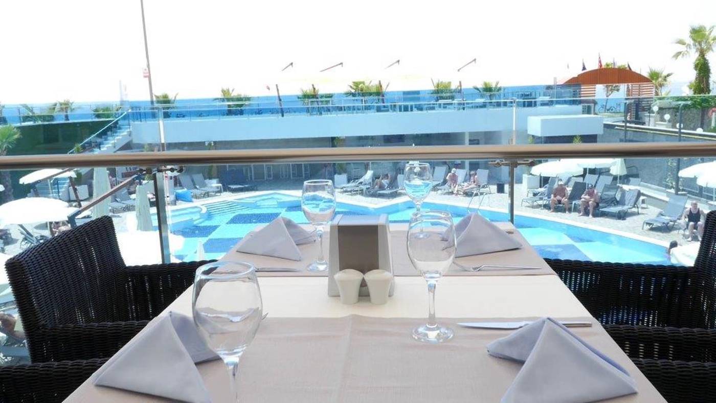 Sunprime-C-Lounge---Adults-Only--16---Restaurant-10