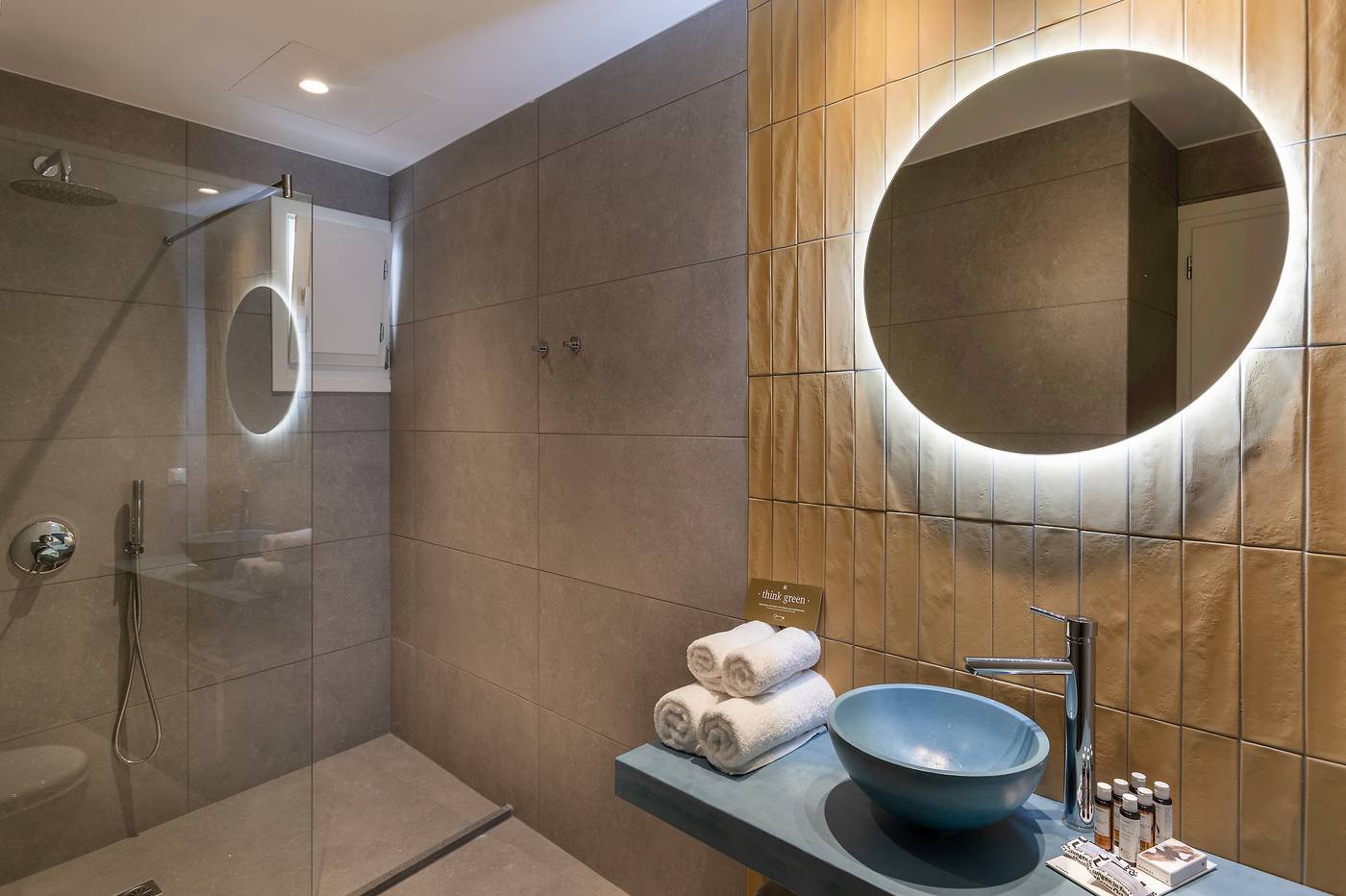 Secret-View-Hotel-Room-45