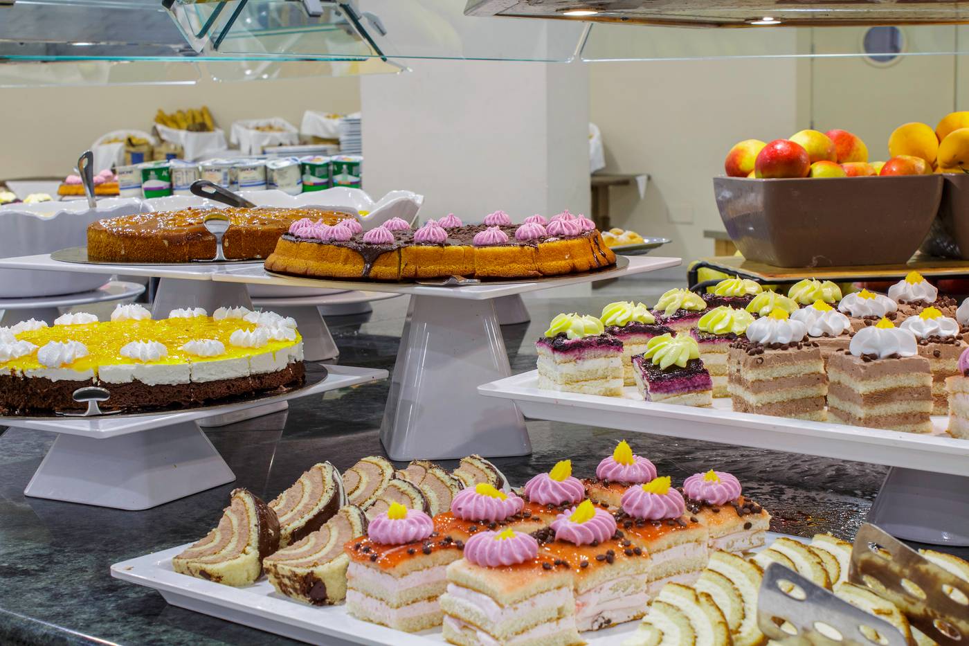 Best-Alcazar-Restaurant-37