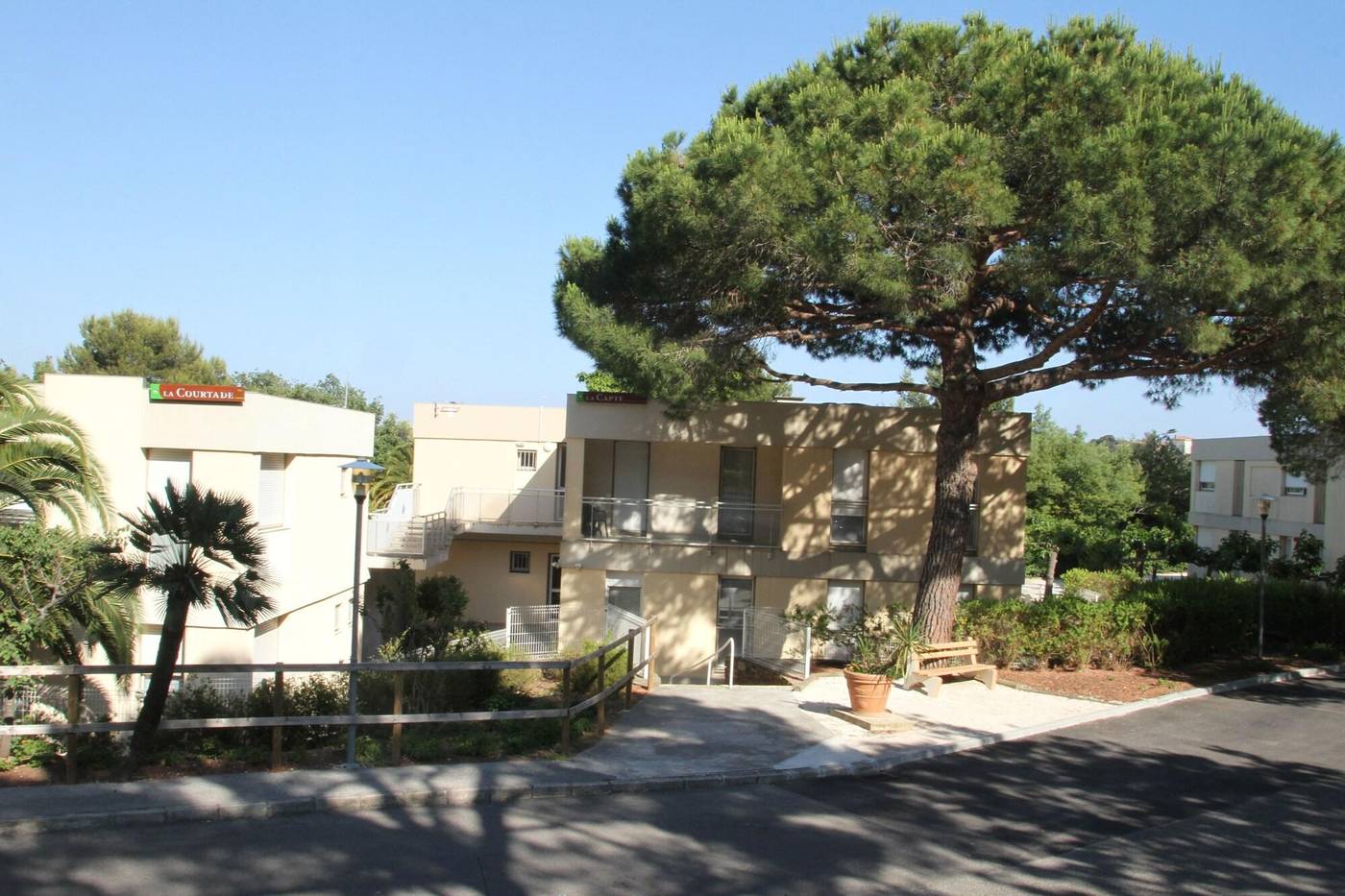 Hotel Club La Font Des Horts-France-HYERES LES PALMIERS-General view-3