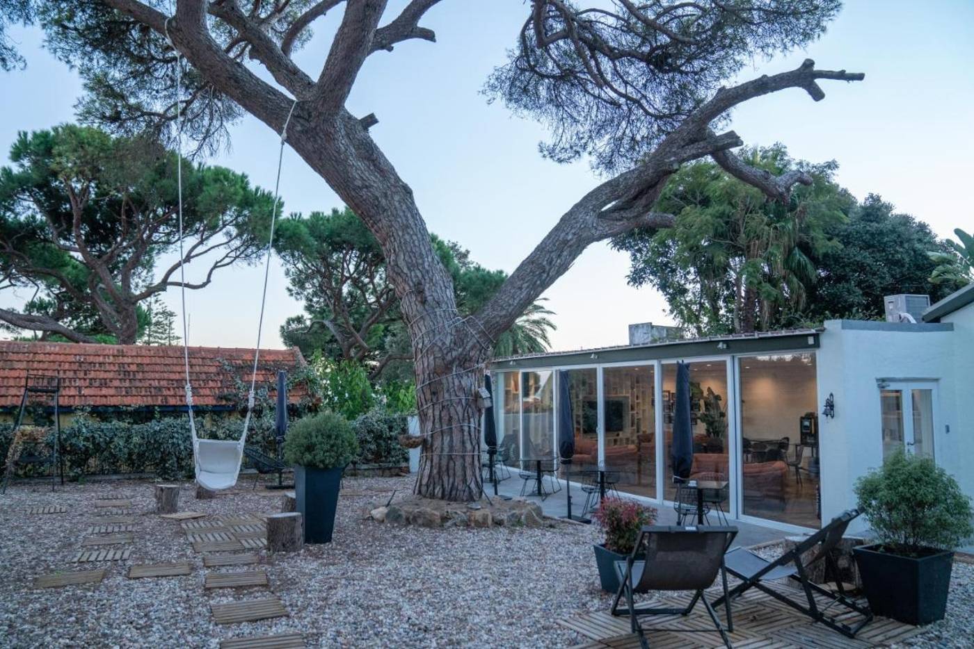 A-House-In-Estoril--Adults-Only--Terrace-18