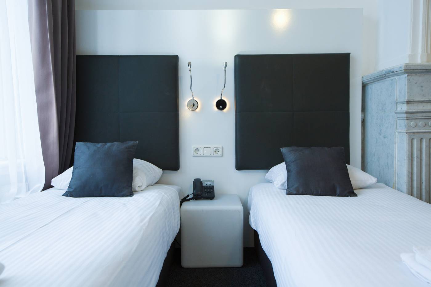 Hotel-Vossius-Vondelpark-Room-11