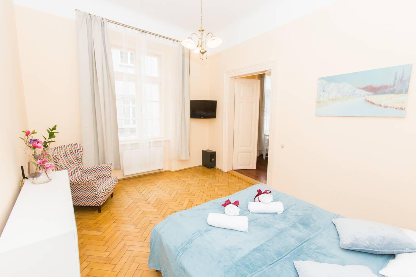 Apartments-Roman-Room-38