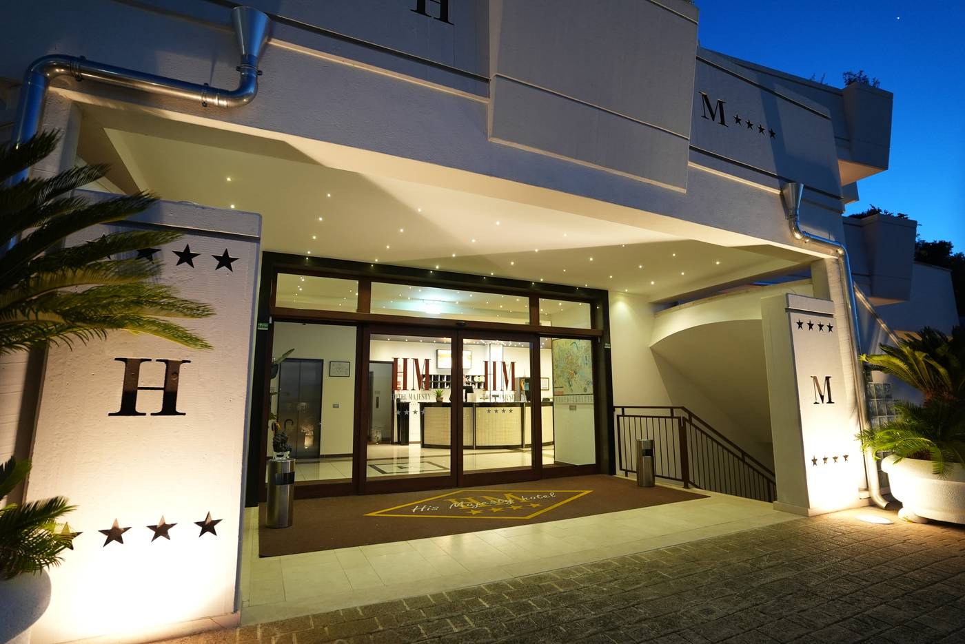 Majesty Alberobello-Italy-ALBEROBELLO-General view-5