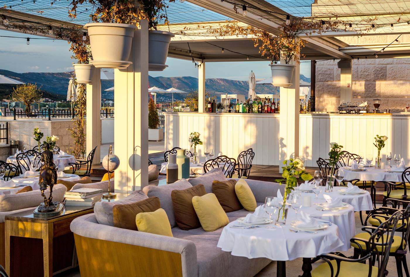 Brown-Beach-House-hotel---spa-Restaurant-10