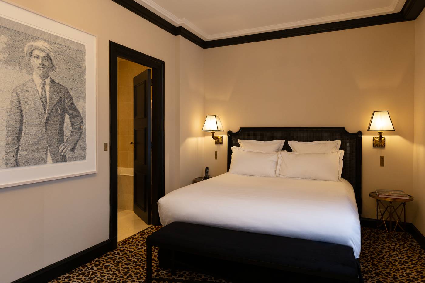 West-end-Paris-Room-61