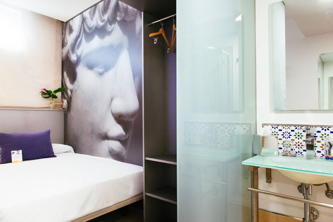 Globales-Acis---Galatea-Hotel-Room-39