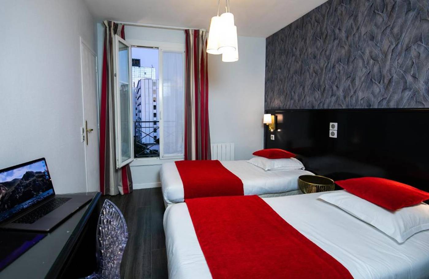 Eiffel-Villa-Garibaldi-Room-11