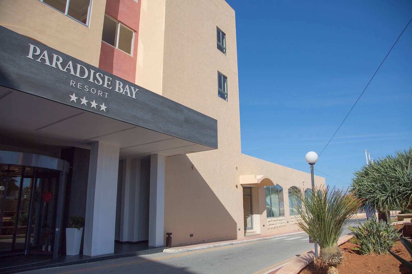 Paradise Bay Resort Hotel