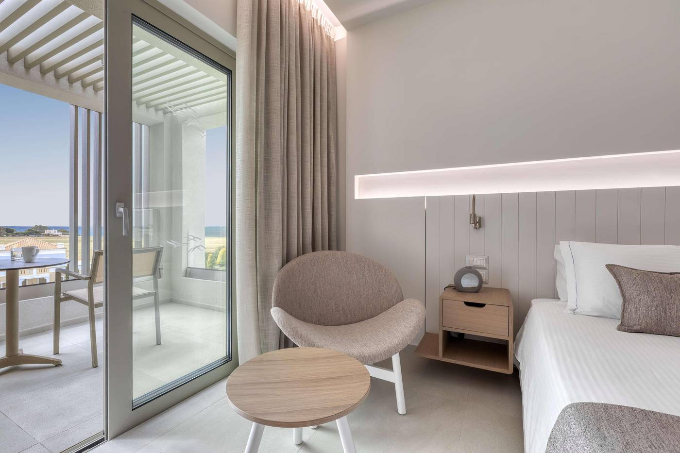 Neptune-Hotels---Resort--Convention-Centre---Spa-Room-29