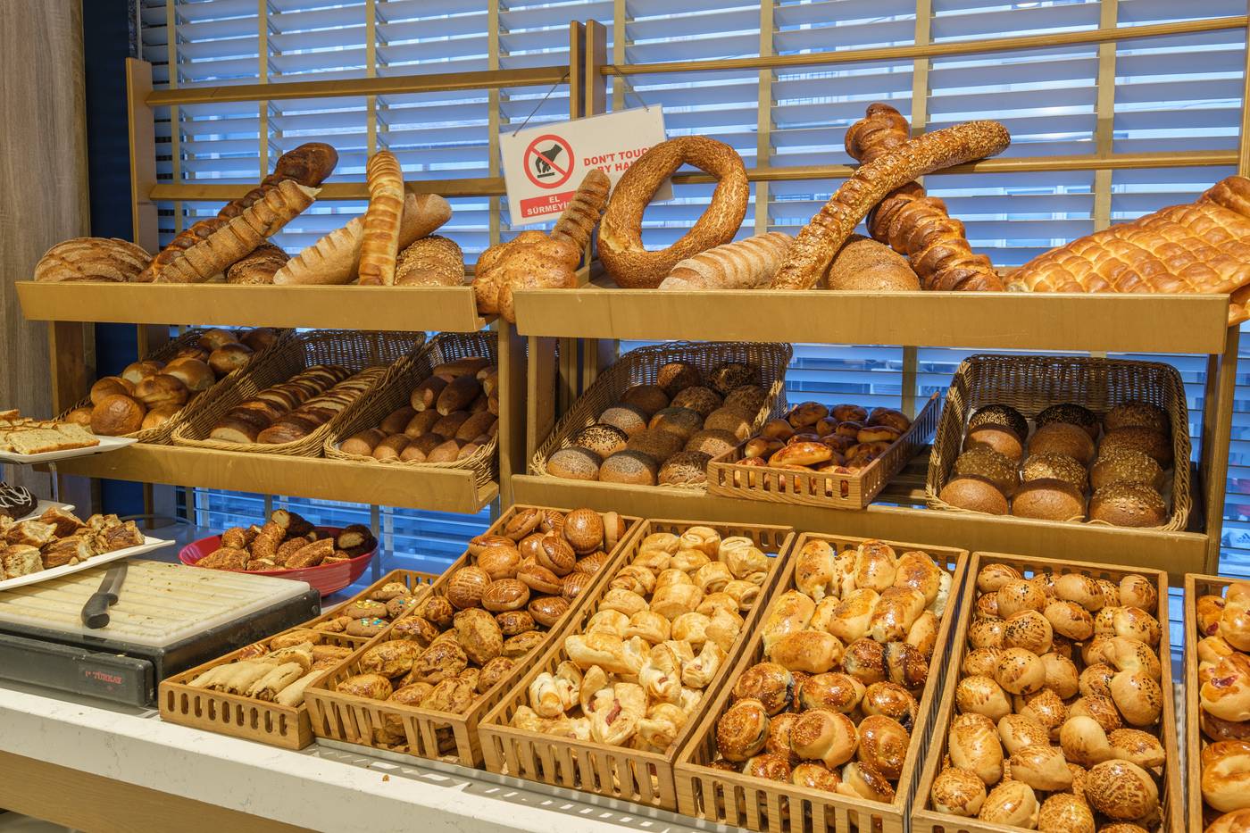 Golden-Age-Restaurant-50