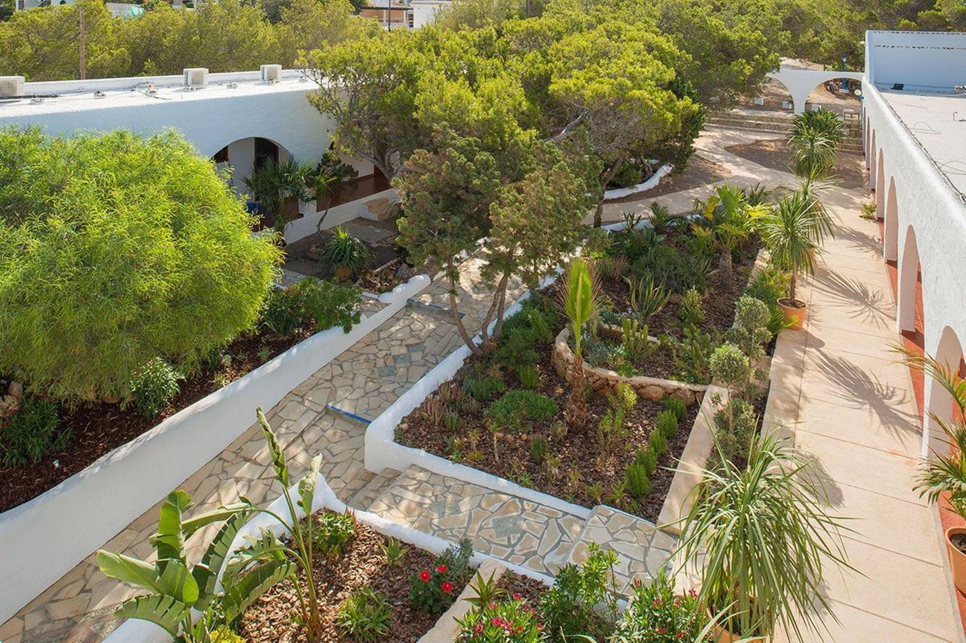 Hostal--La-Torre-General-view-33