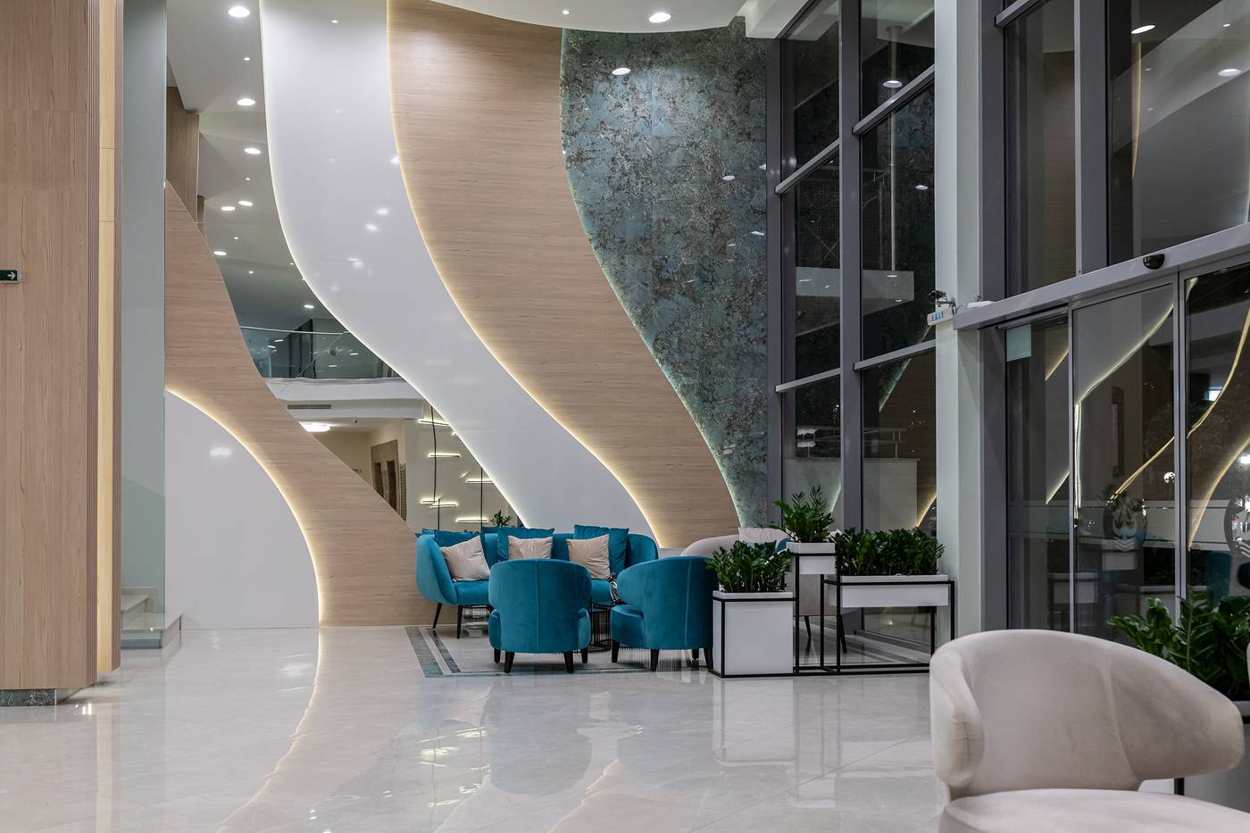 Neptun-Beach-Lobby-44