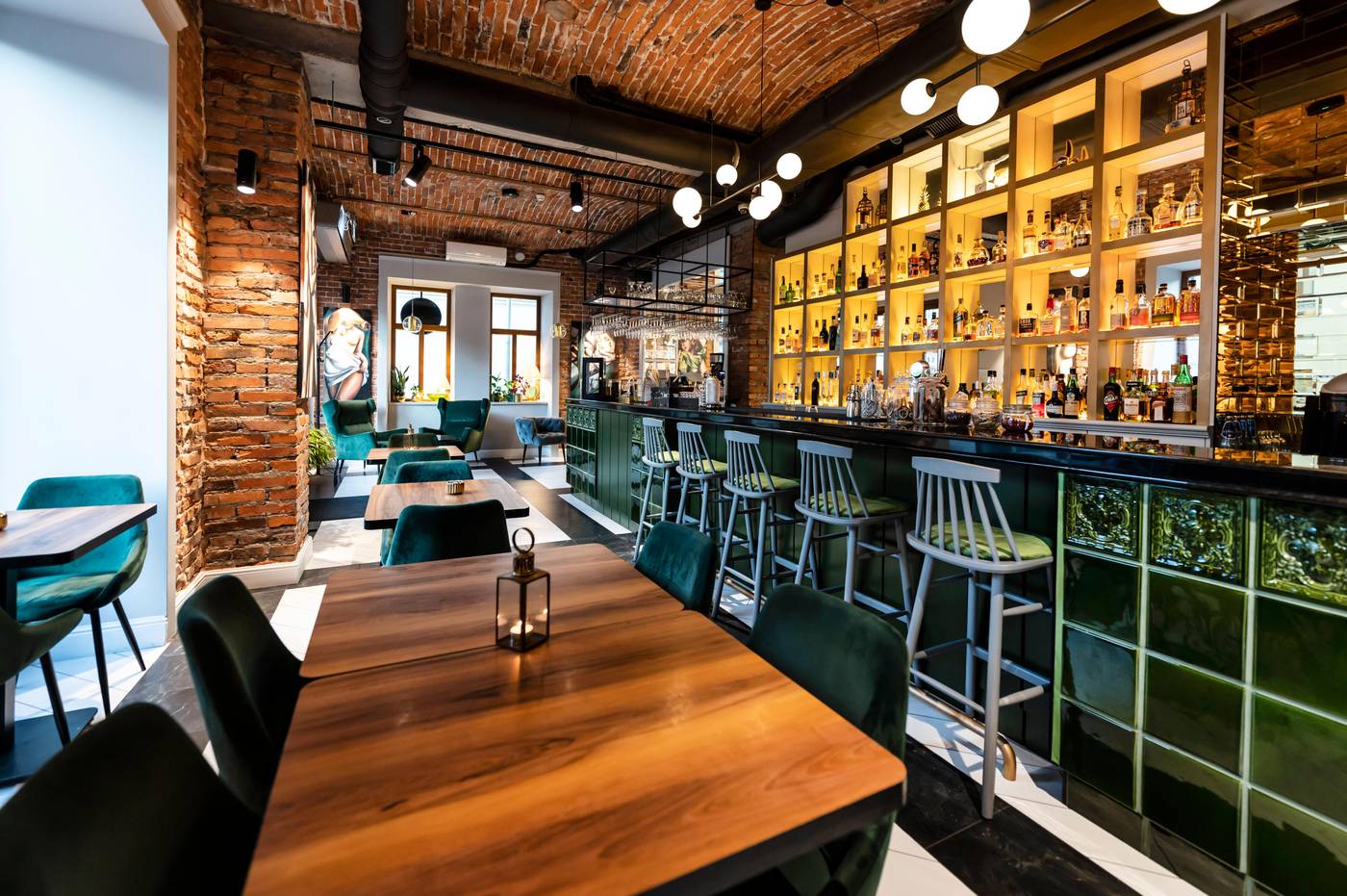 Hotel-Indigo-Krakow-Old-Town-Bar-12