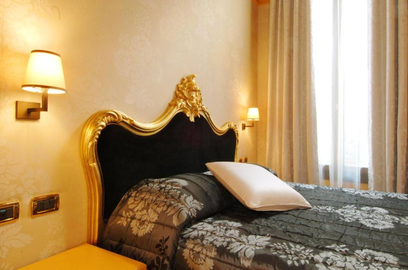 Hotel-Ca--Zusto-Venezia-Room-17