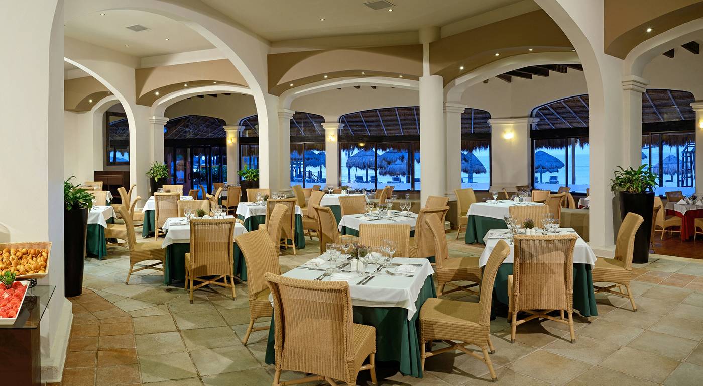 Catalonia-Riviera-Maya-All-Inclusive-Restaurant-39