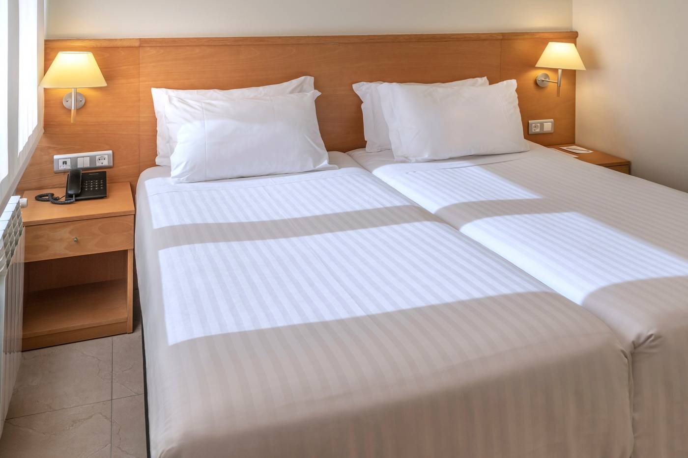 Apartamentos-Playa-De-Castelldefels-Room-33