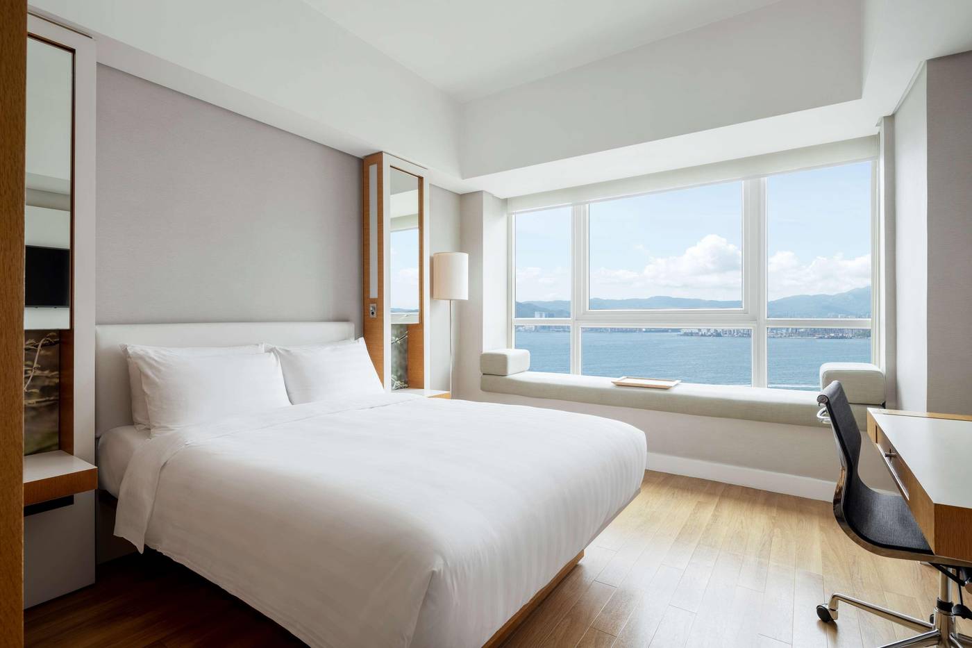 JEN-Hong-Kong-by-Shangri-La-Room-6