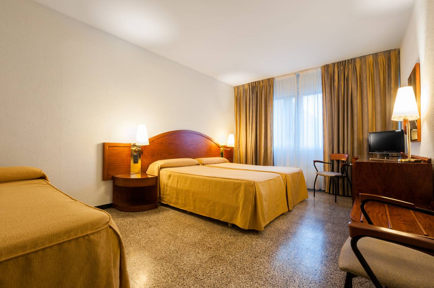 Gaudi-Room-6