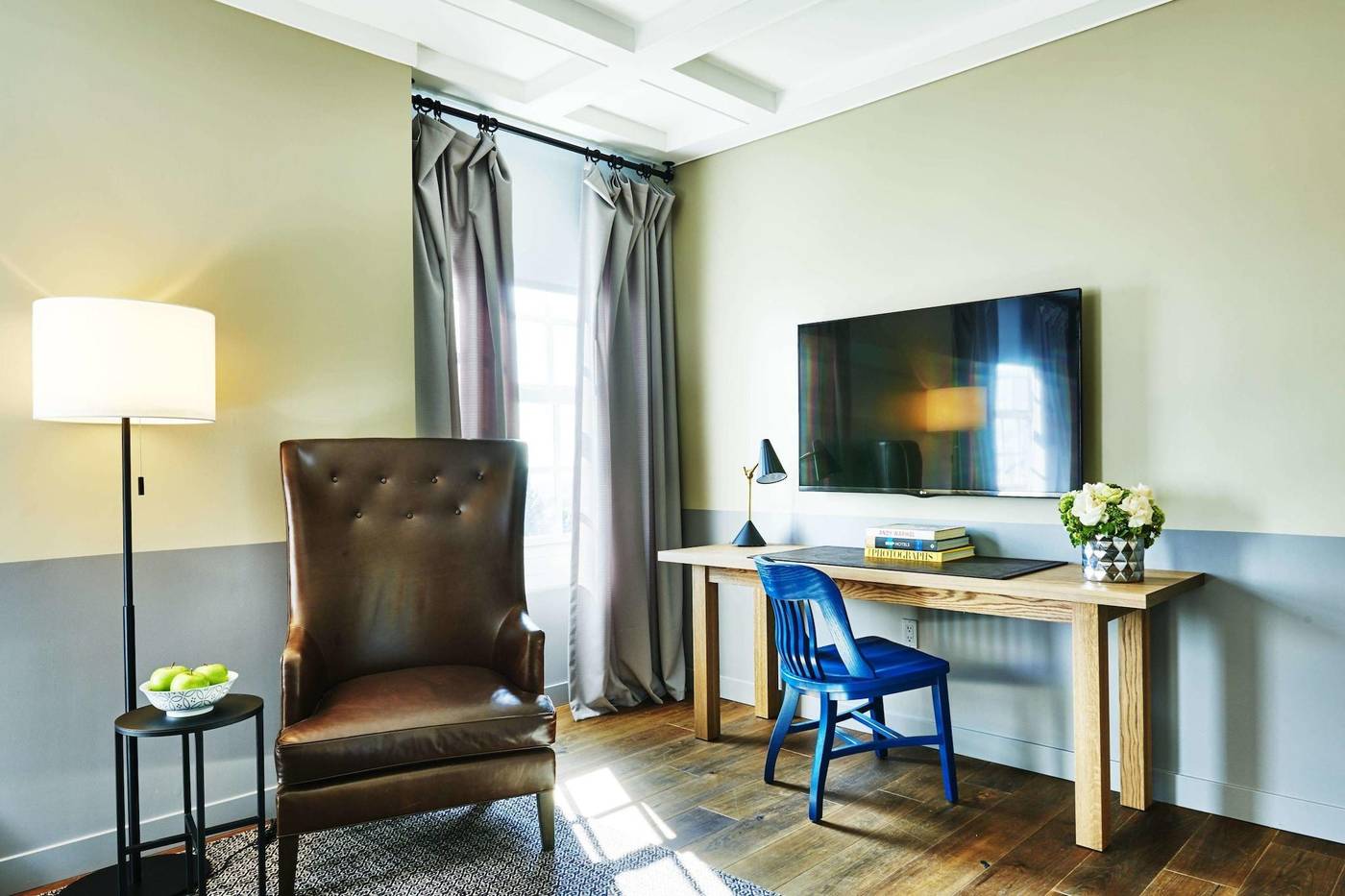 Hollywood-Roosevelt-Room-52