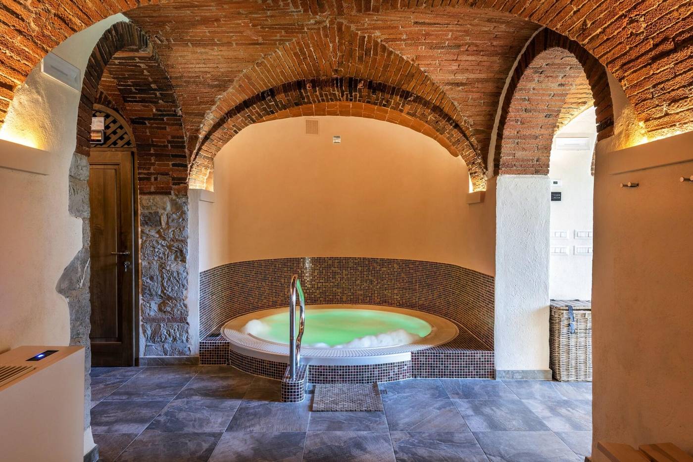 Relais-Vignale---Spa-Sports-and-Entertainment-75