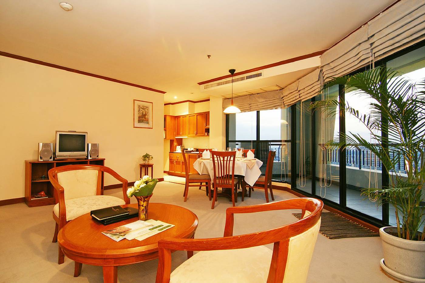 Grand-Diamond-Suites-Hotel-Room-12