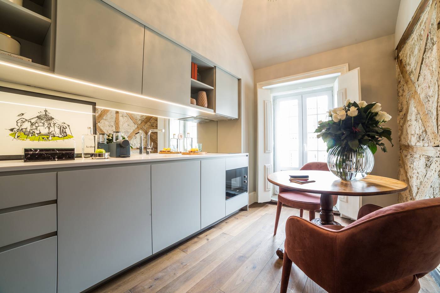 Dare-Lisbon-House-Room-24