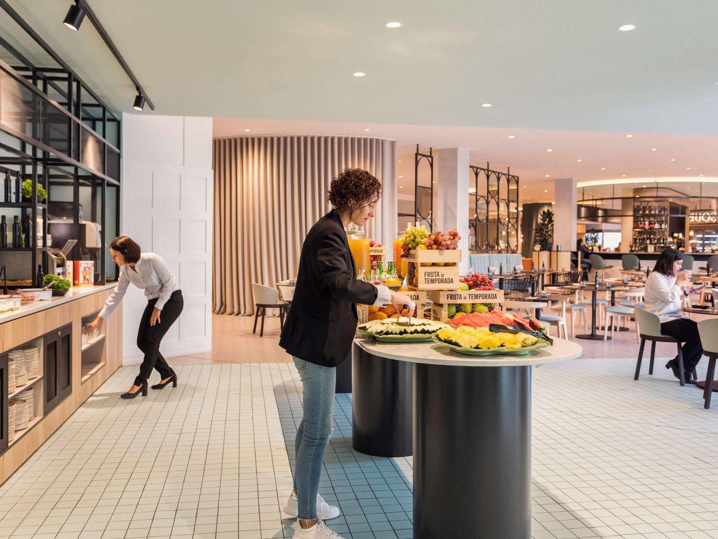 Novotel-Madrid-Campo-Naciones-Restaurant-53