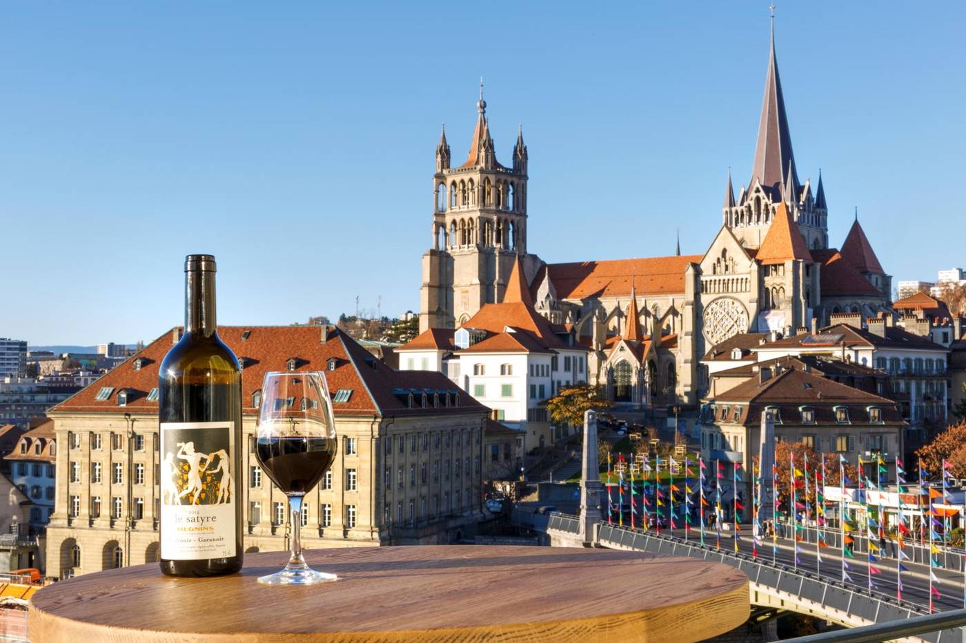 Swiss Wine By Fassbind-Switzerland-LAUSANNE-General view-2