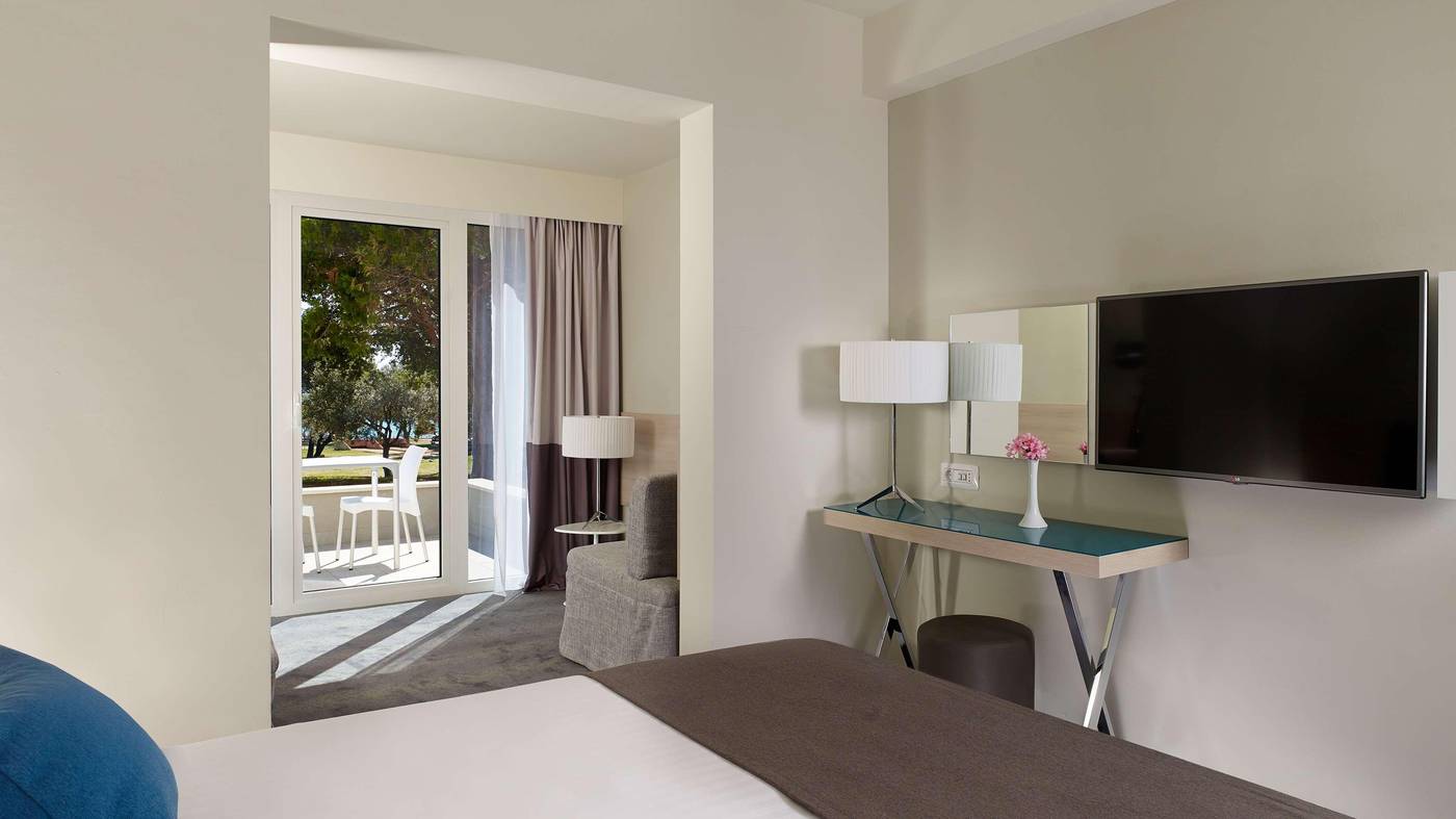 Park-Plaza-Belvedere-Room-30