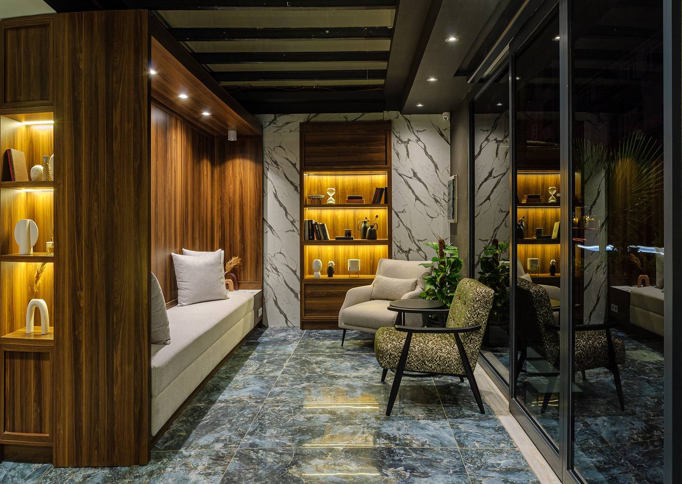 La-Mia-Suites-Lobby-2