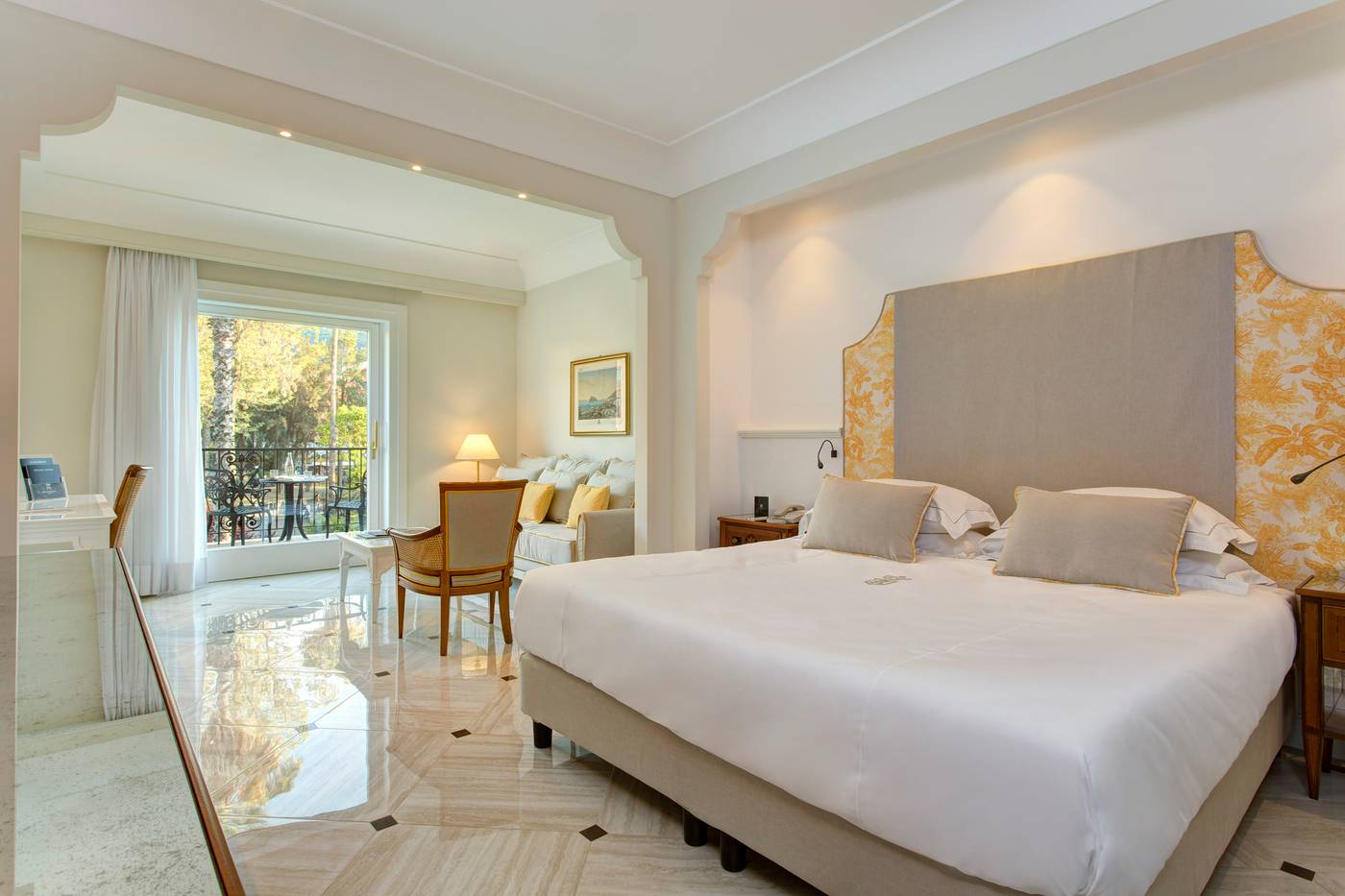 Grand-Hotel-Royal-Room-34