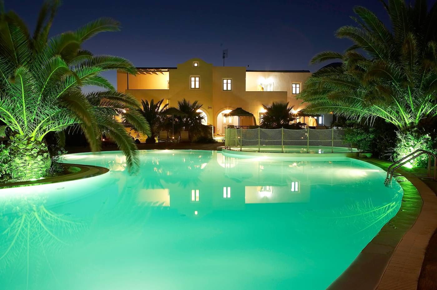 Atlantis-Beach-Villas-General-view-1