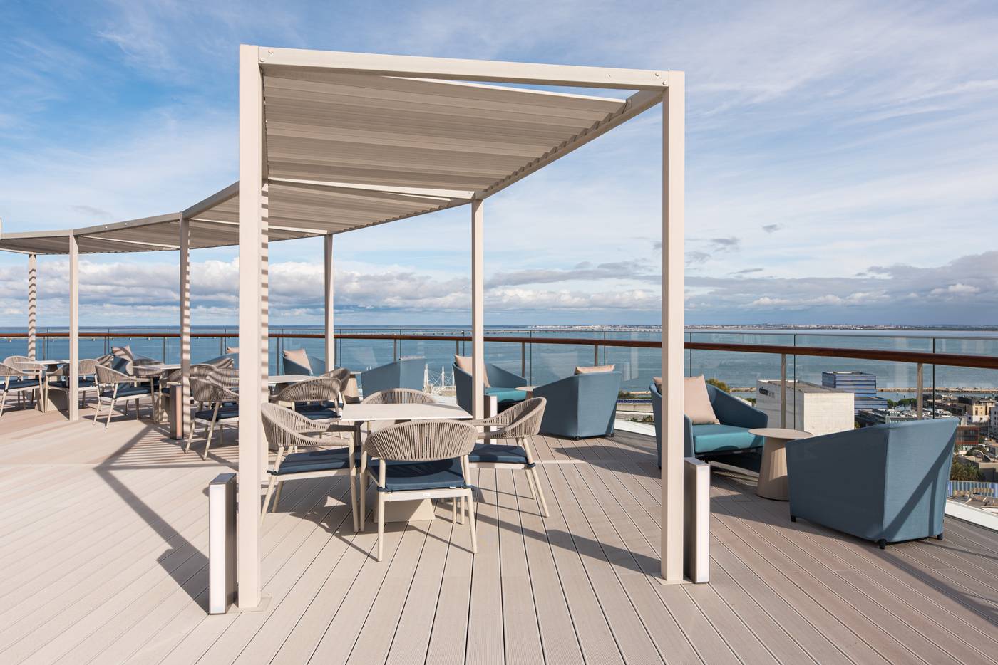 Eurostars-Universal-Lisboa-Beach-62