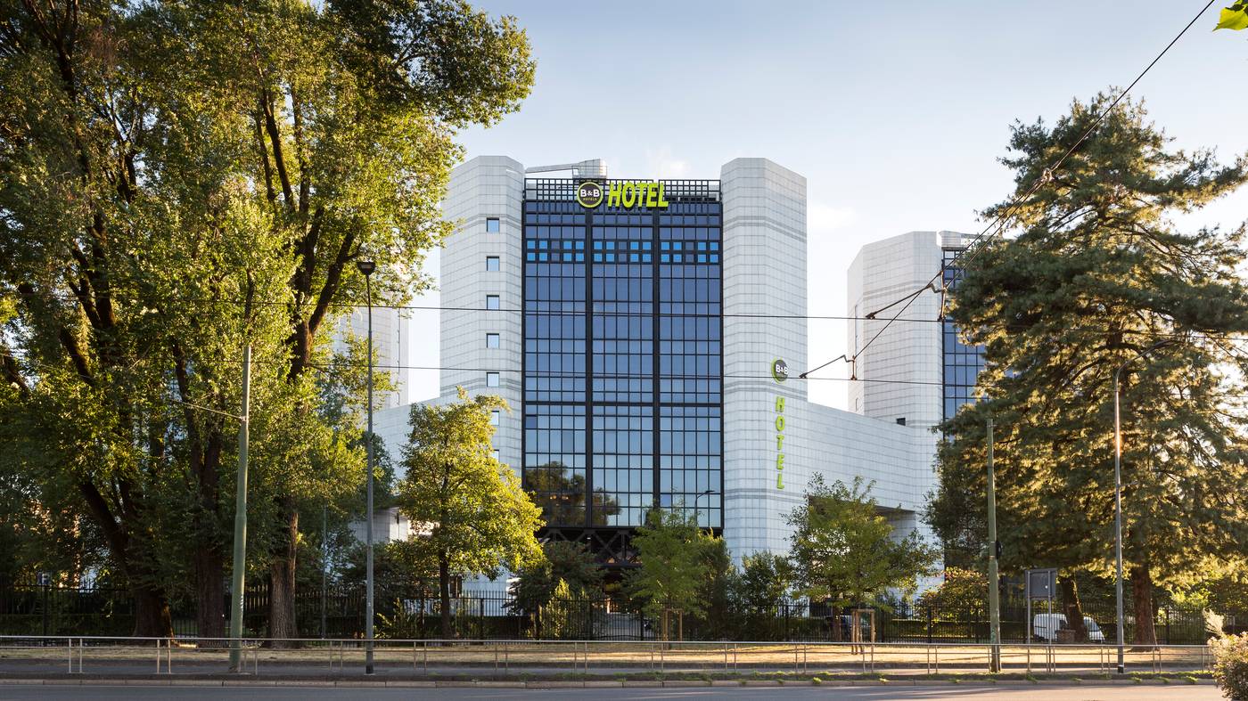 B-B-Hotel-Milano-Cenisio-Garibaldi-General-view-9