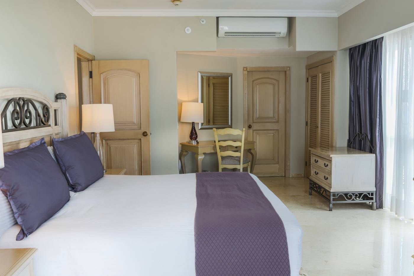 Sandos-Cancun-Lifestyle-Resort---Adults-Recommended-Room-22