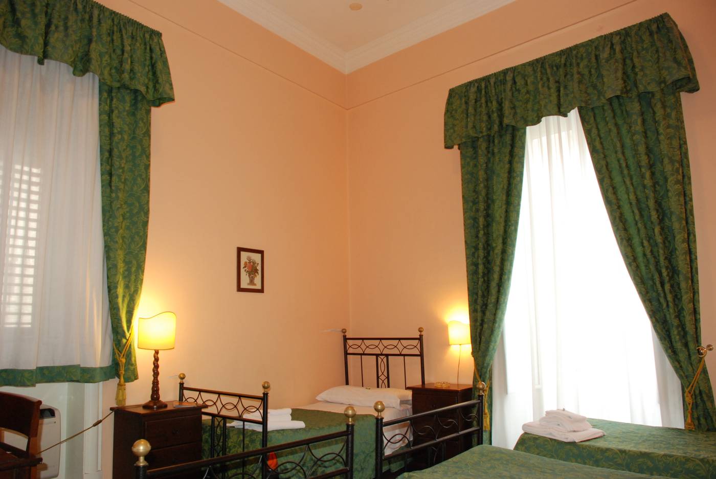 Hotel-Del-Centro-Room-6