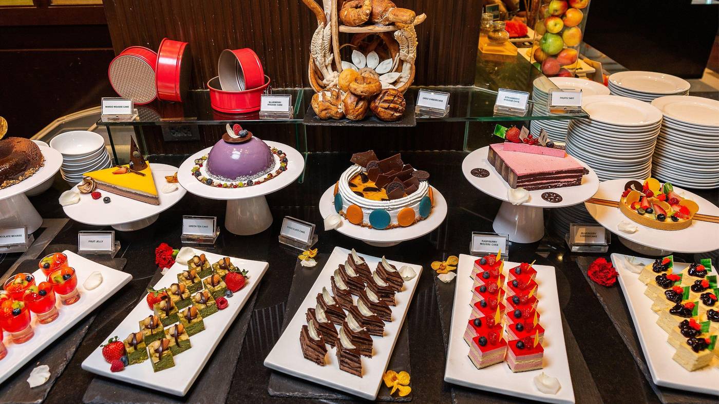 Holiday-Inn-Bangkok-Silom-Restaurant-44