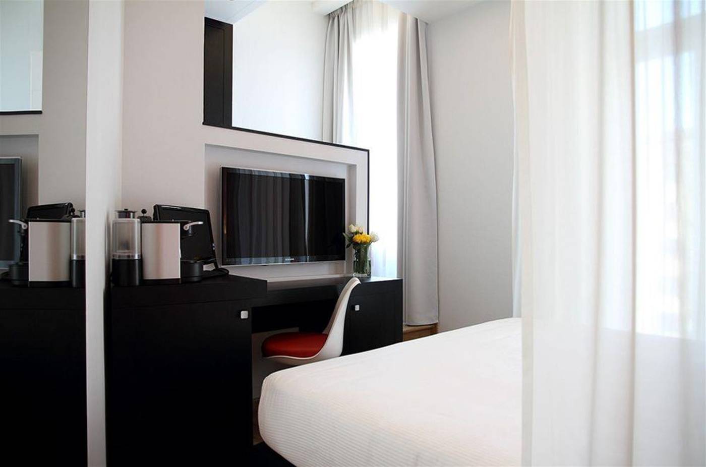 At-Home-Townhouse-Room-25