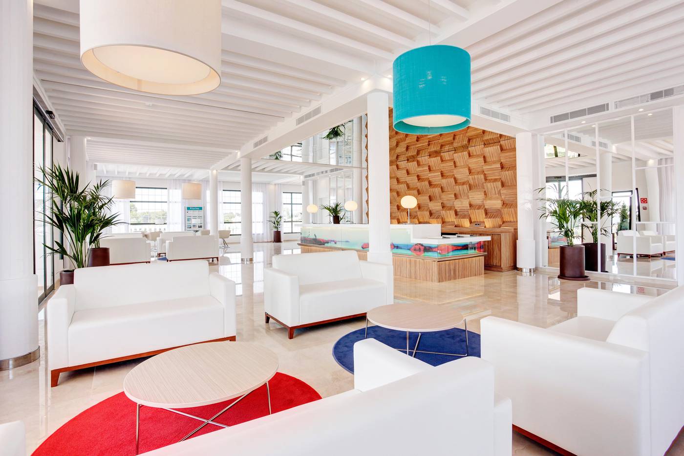 Grupotel-Mar-de-Menorca-Lobby-50