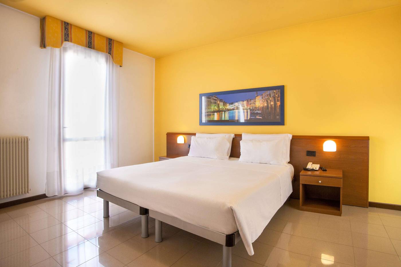 Best-Western-Titian-Inn-Hotel-Venice-Airport-Room-16