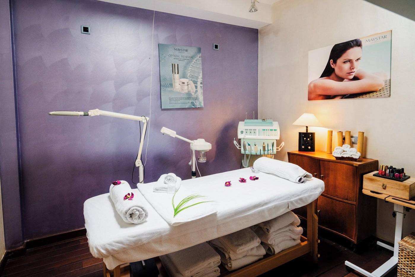 Mas-Passamaner-Sports-and-Entertainment-82