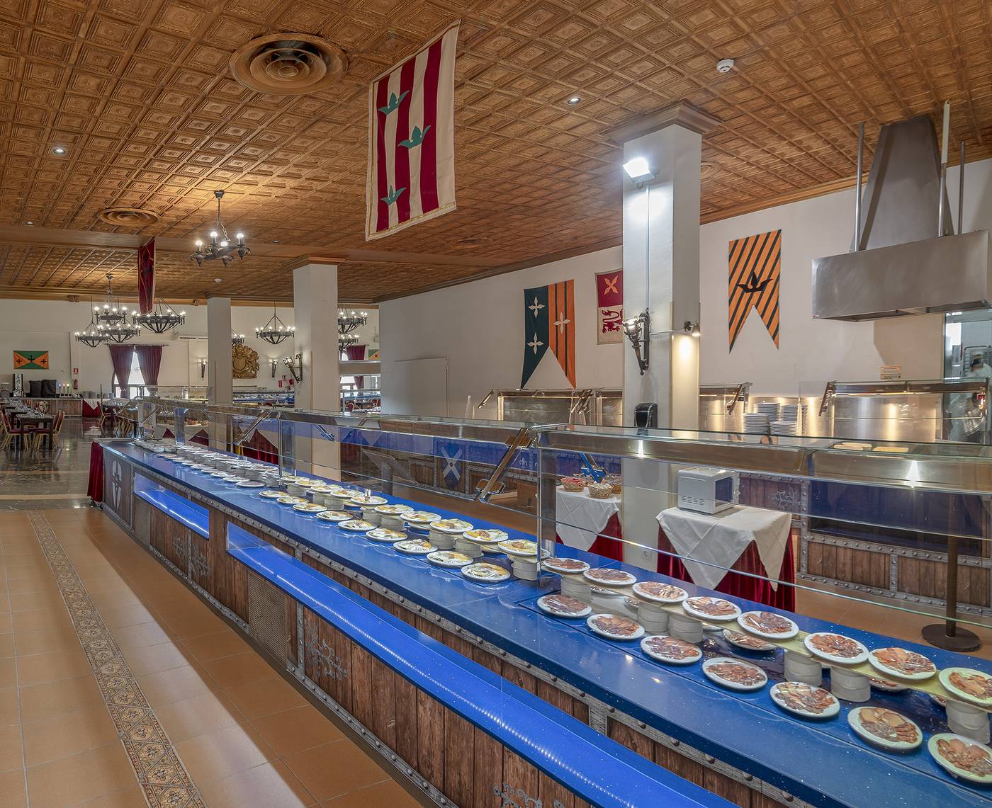 Magic-Robin-Hood-Restaurant-52