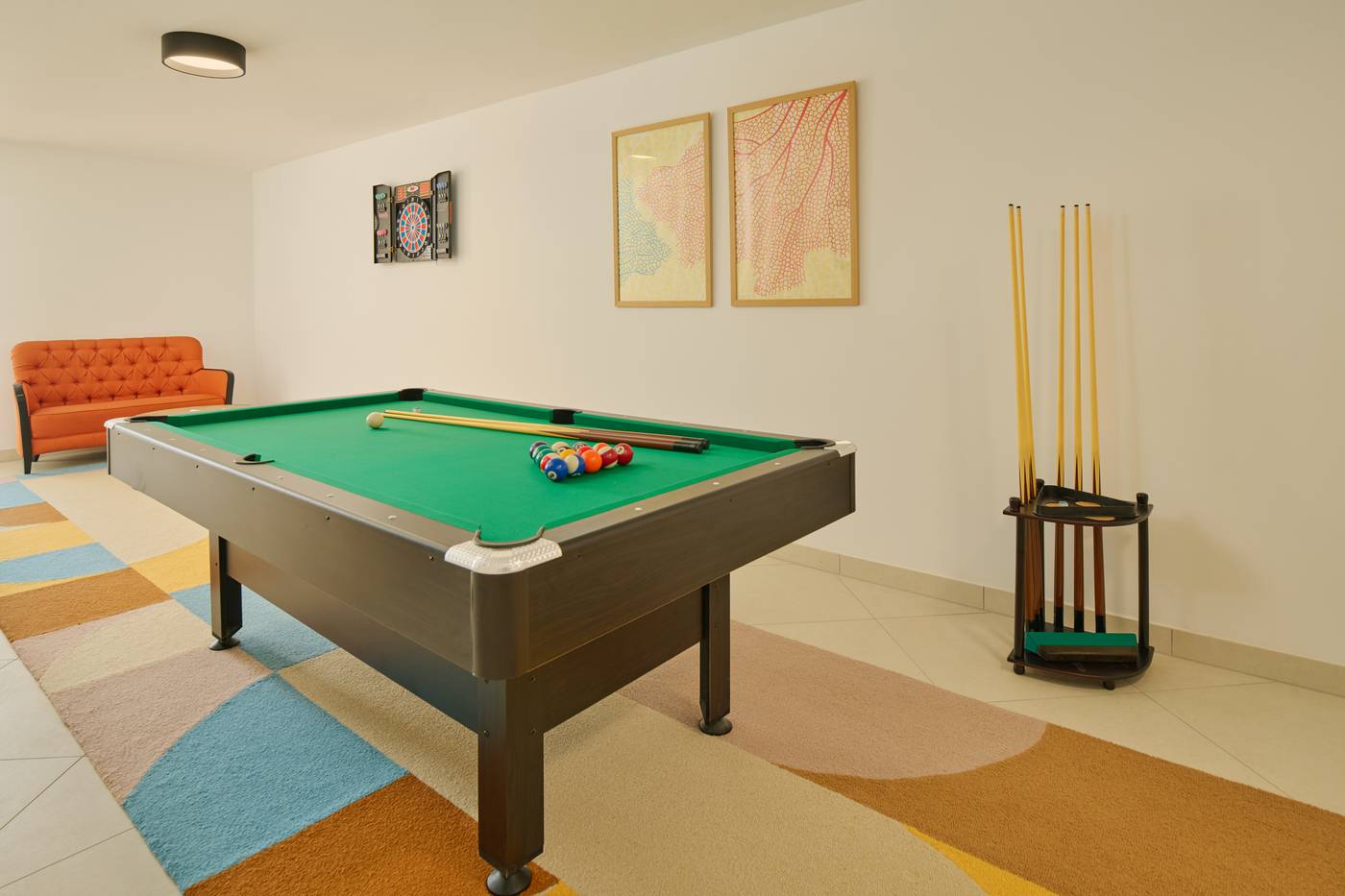 Palace-Natali-Sports-and-Entertainment-75