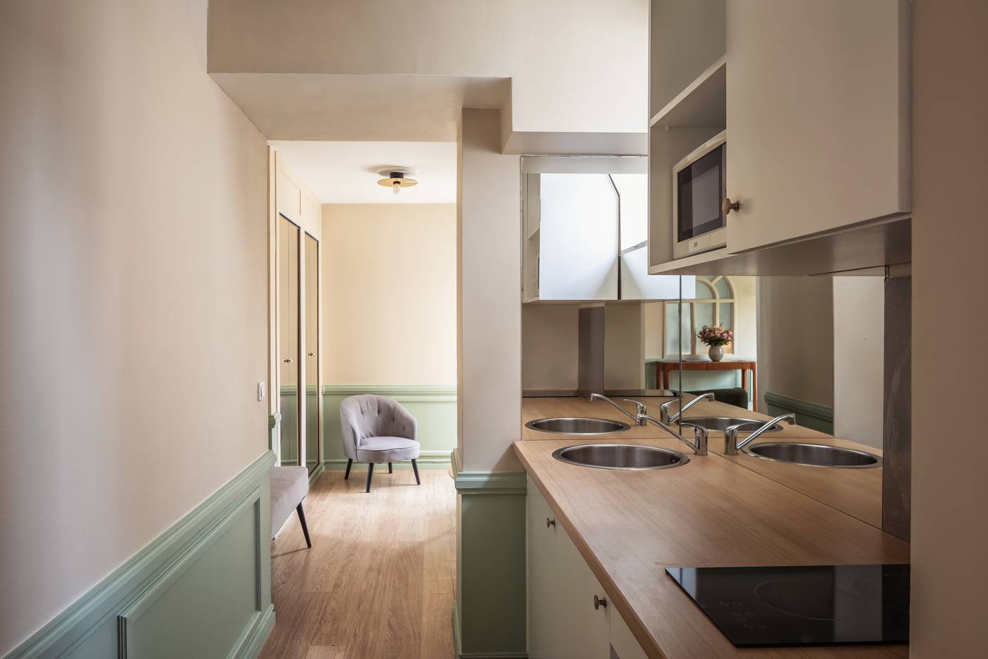 Royal-Garden-Champs-Elysees-Room-43