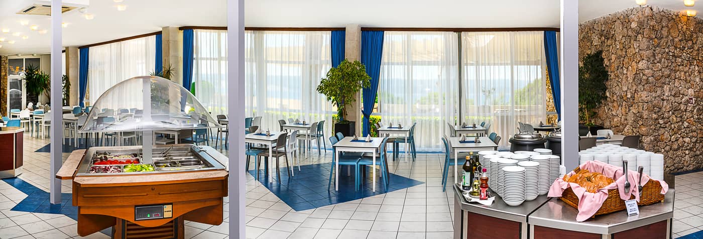 Holiday-Village-Sagitta-Restaurant-40