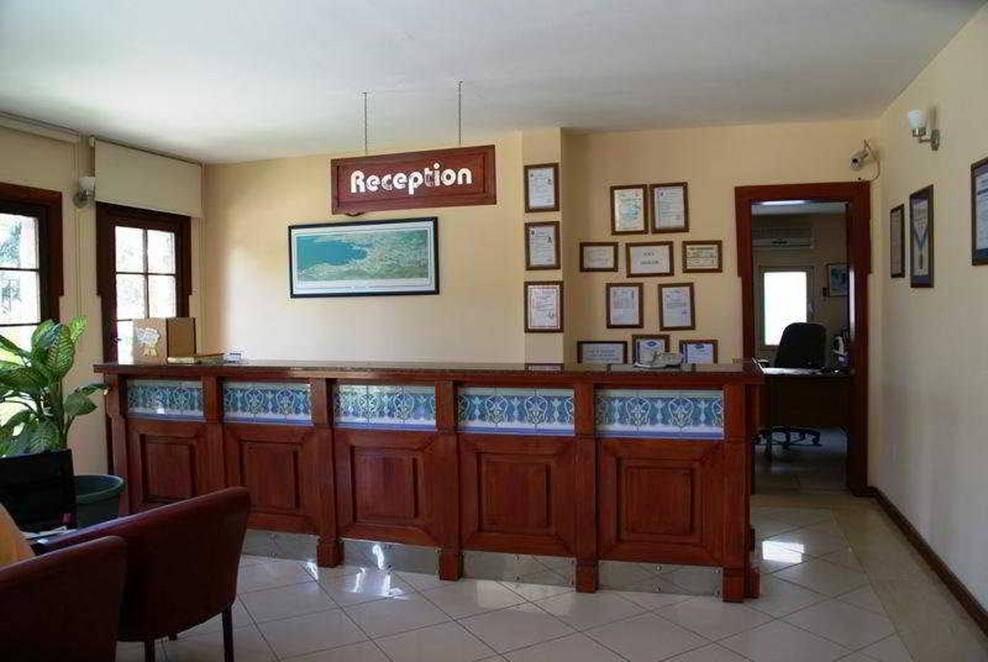 Club-Paloma-Apart-Gumbet-Lobby-25