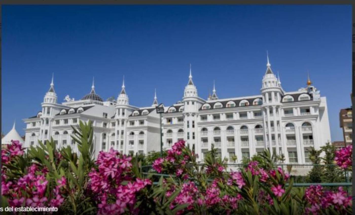 Side-Royal-Palace-Hotel---Spa-General-view-7