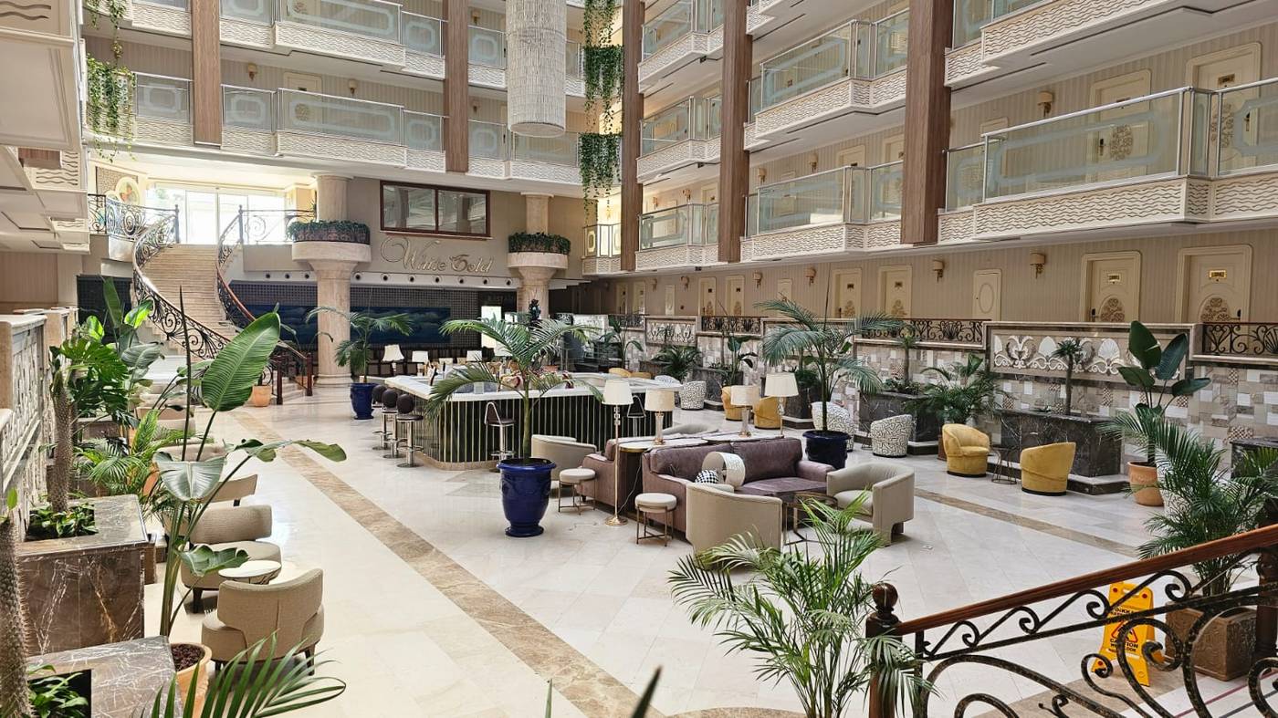 White-Gold-Hotel---Spa-Bar-39