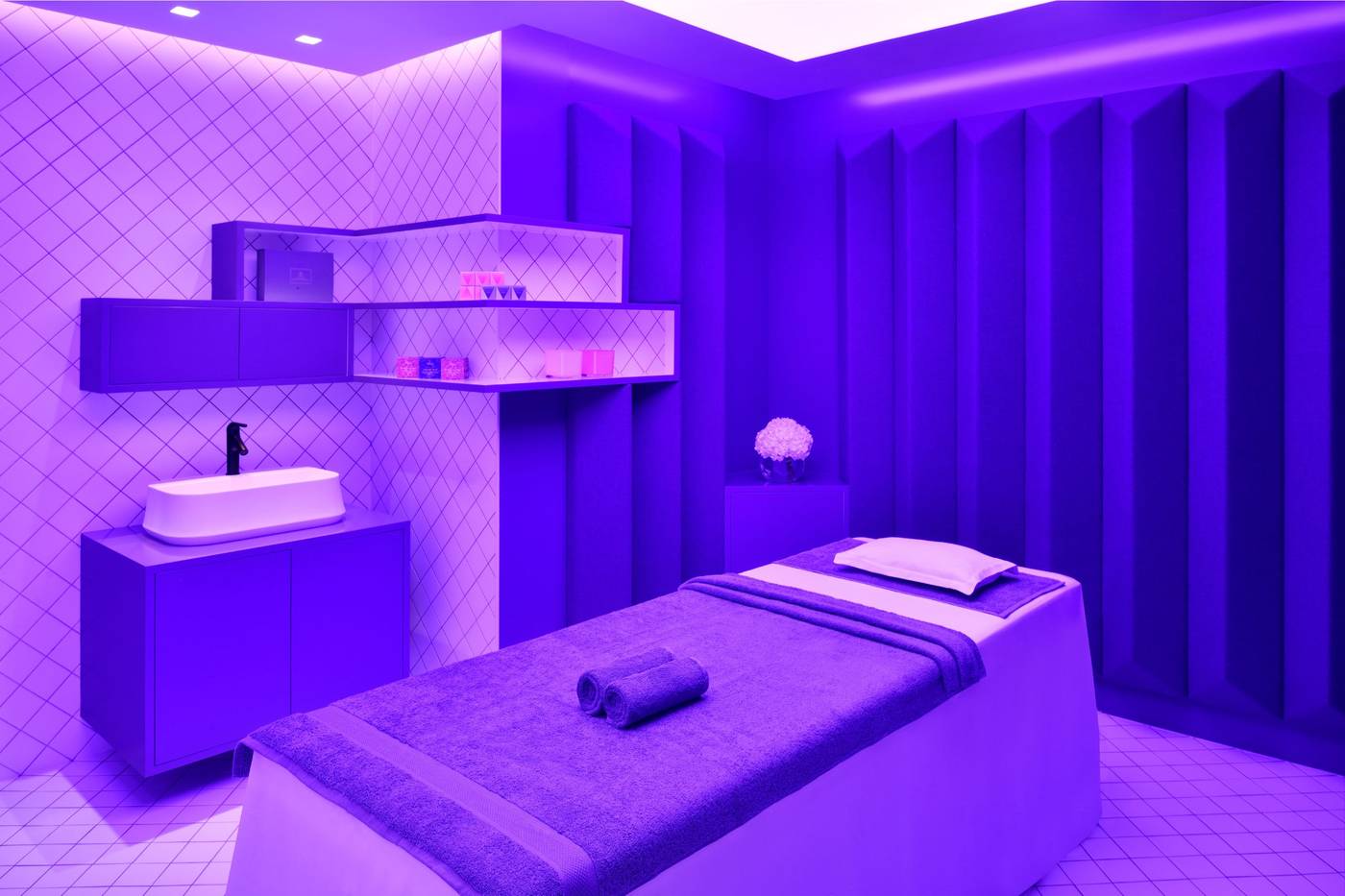 Movenpick-Bur-Dubai-Sports-and-Entertainment-68